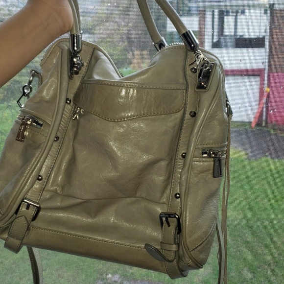 Handbag - Picture 8 of 9